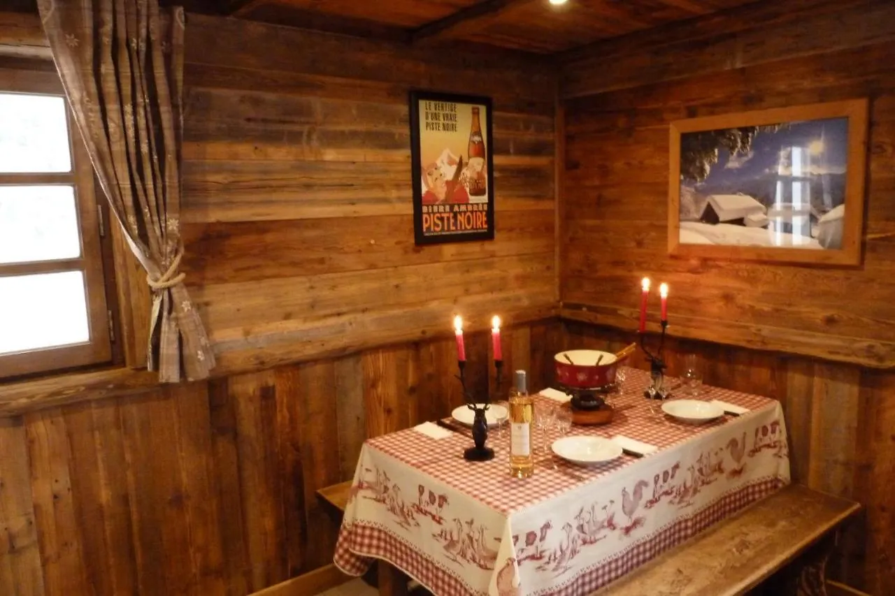 Le Refuge Du Lachat Crest-Voland 0*,